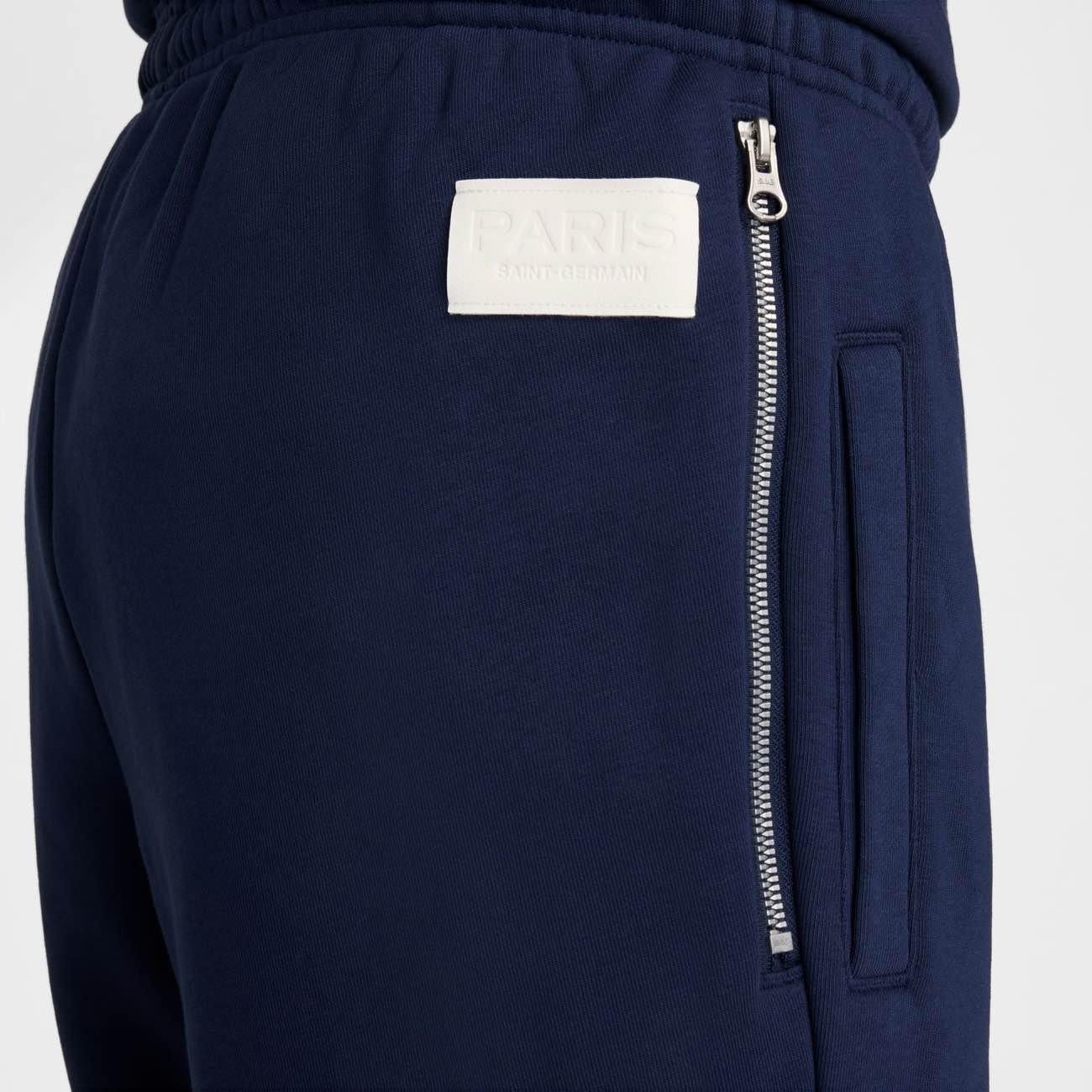 Paris Saint-Germain Standard Issue Licensed Pants Nike