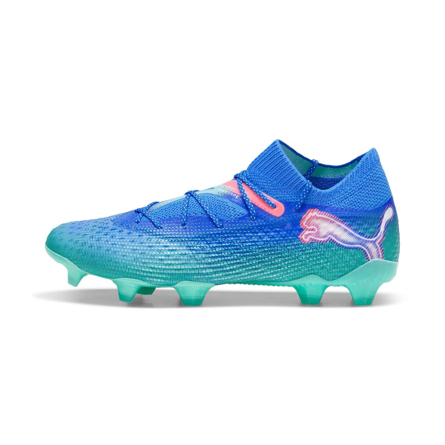 PUMA FUTURE 7 Ultimate FG/AG soccer cleats.