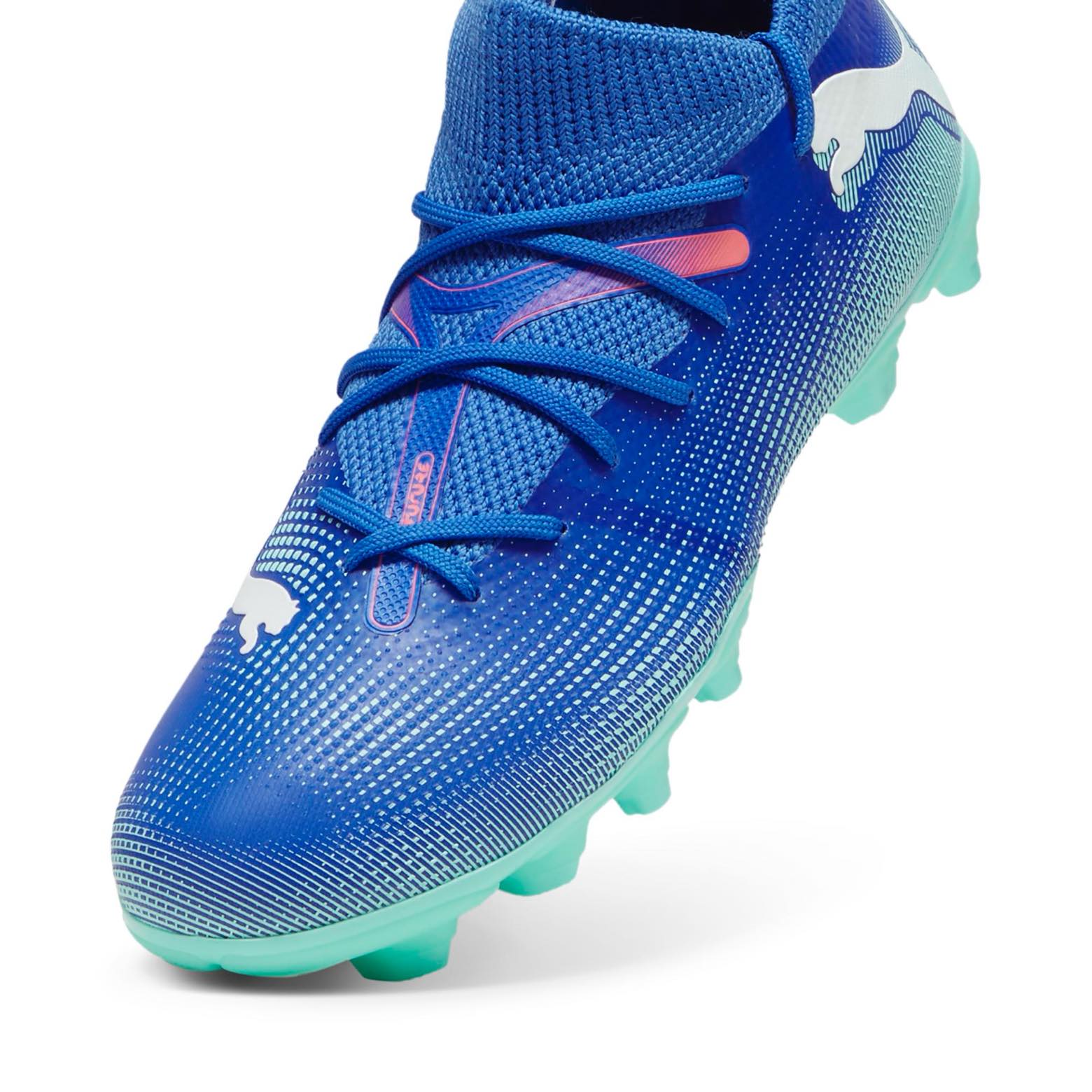 PUMA FUTURE 7 Match FG/AG Jr. soccer cleats with adaptive fit and superior traction