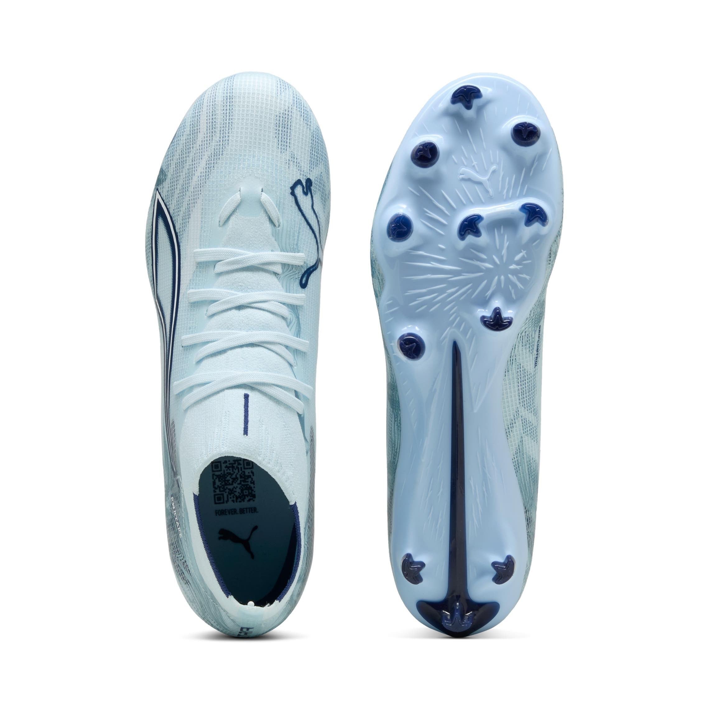 PUMA ULTRA 6 Match+ outsole with FastTrax studs for firm ground