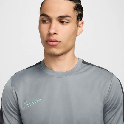 Nike Dri-FIT Academy Short-Sleeve Soccer Top