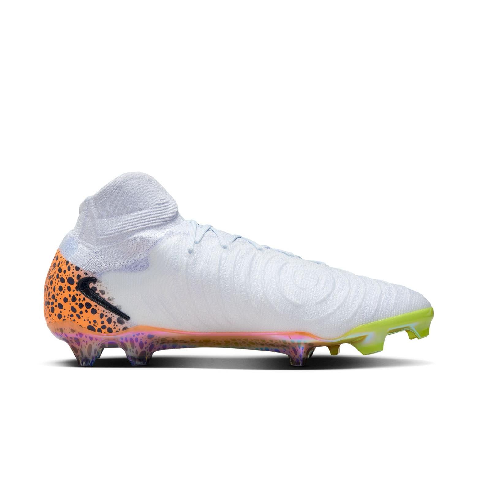 Nike Phantom Luna 2 Elite Electric FG High-Top Soccer Cleats