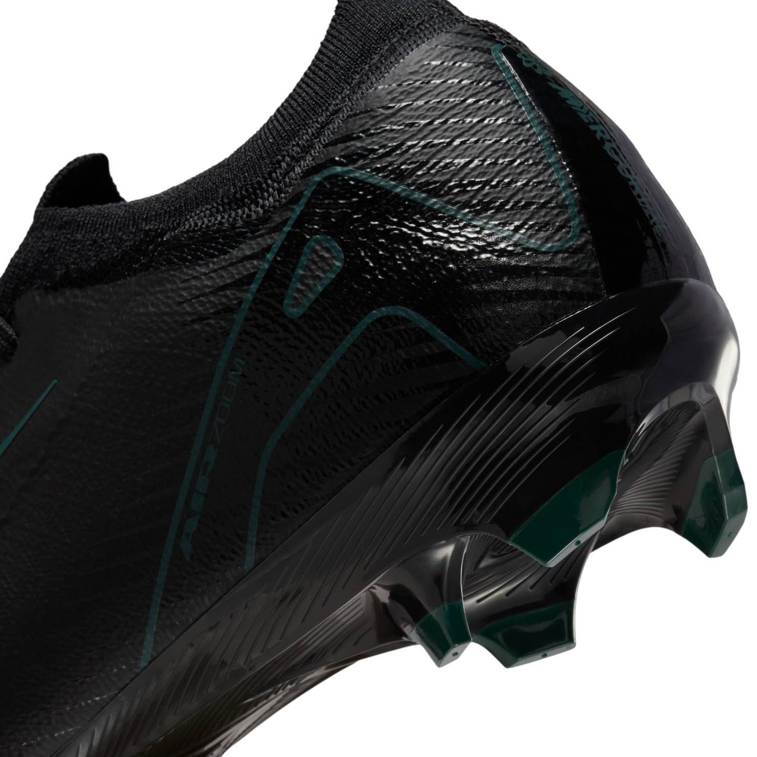 Nike Mercurial Vapor 16 Pro FG Low-Top Soccer Cleats