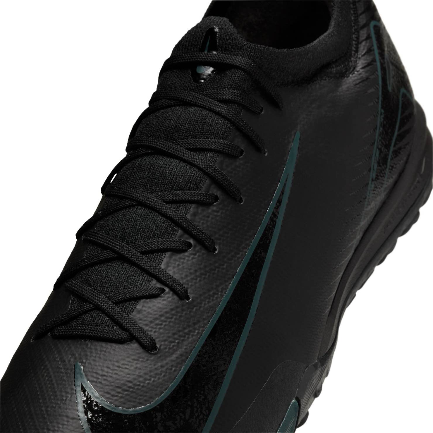 Nike Mercurial Vapor 16 Pro TF Low-Top Soccer Shoes