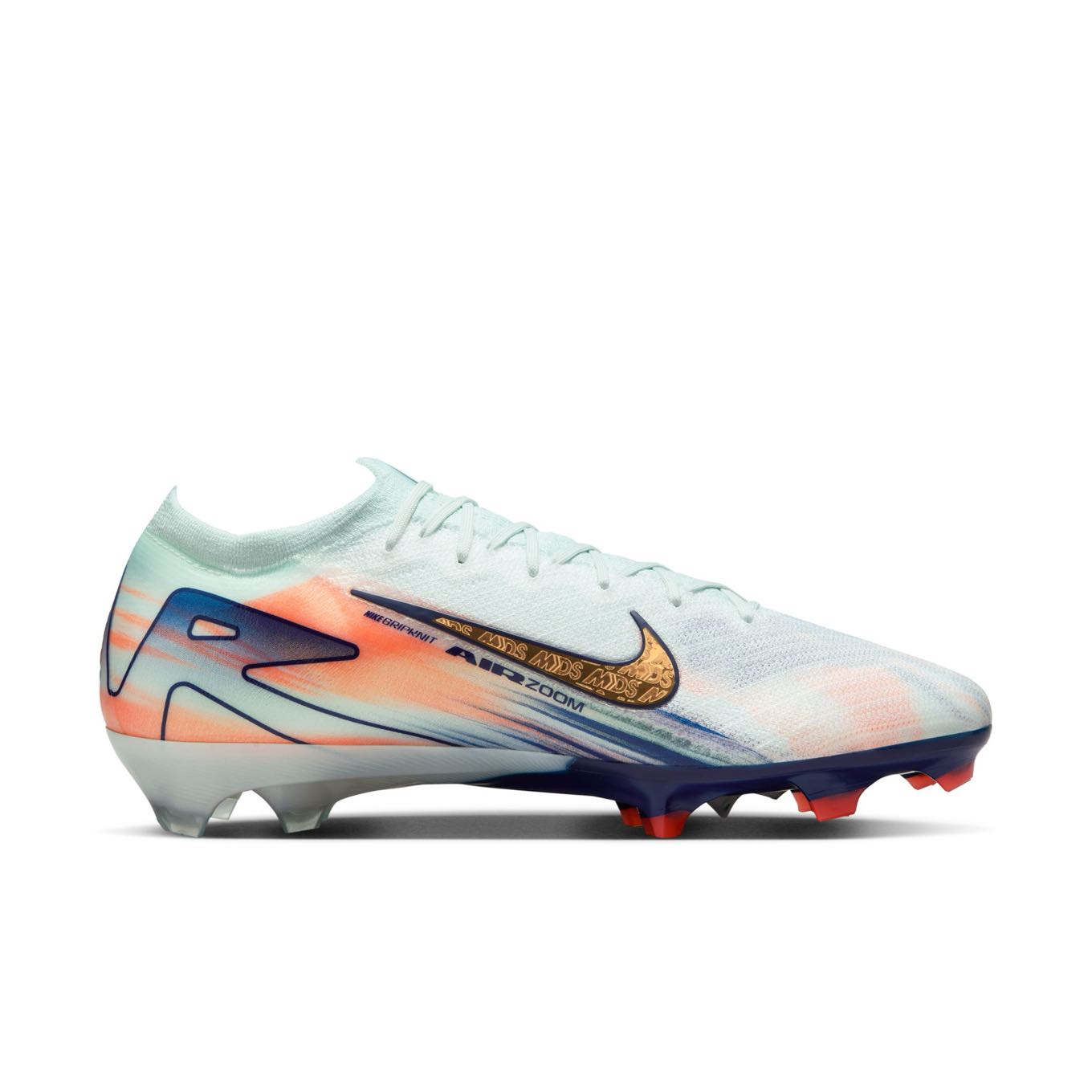 Nike Vapor 16 Elite Mercurial Dream Speed FG cleats, low-top firm-ground soccer shoes, Nike Air Zoom technology, soccer cleats for speed and control