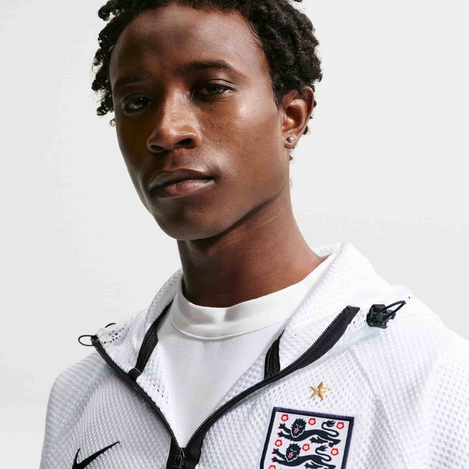 England Anthem Jacket close-up of chest with England crest and Nike logo