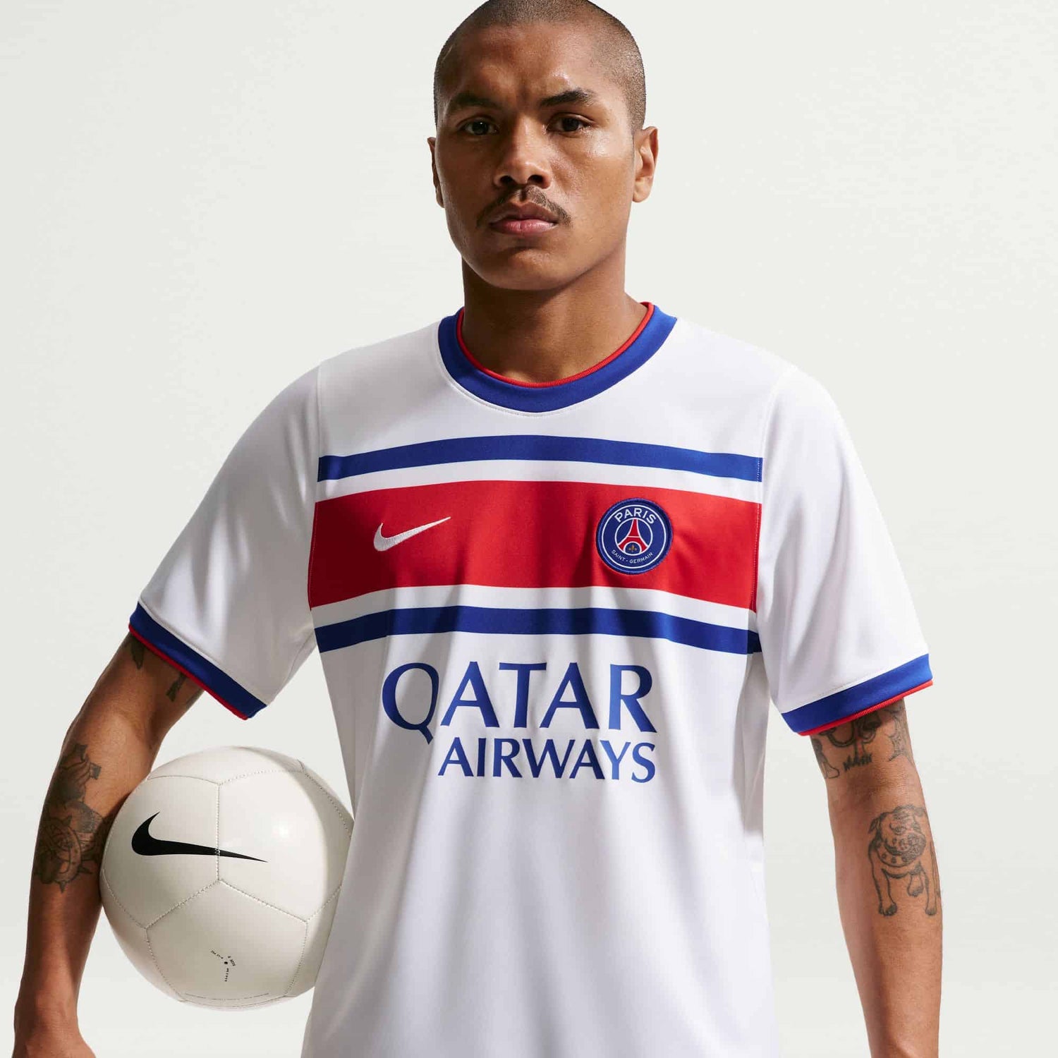 Paris Saint-Germain Home Pre-Match Jersey Pre-match Tops Nike White S 